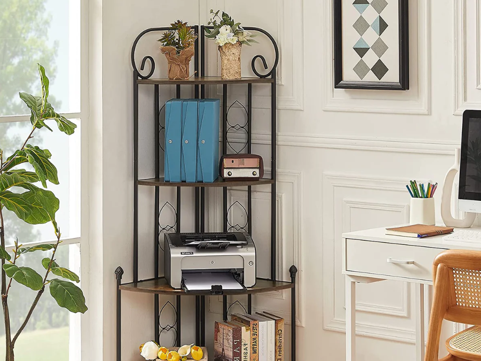 Small corner bakers discount rack