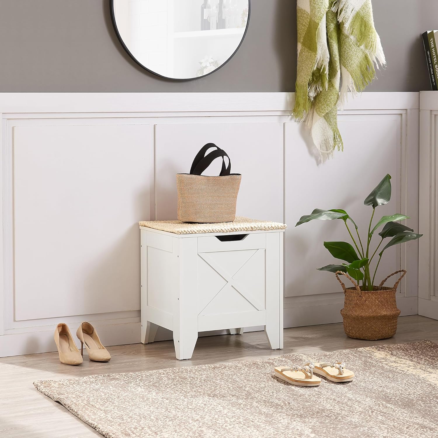 Small shoe discount bench with storage