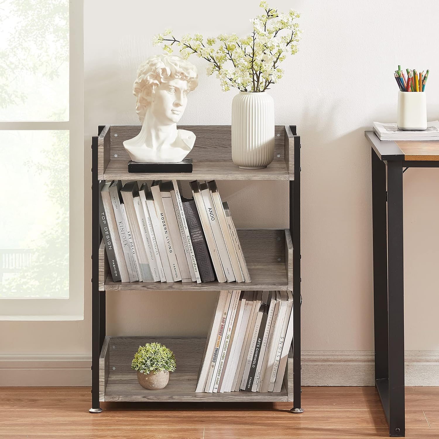 Small storage shelf clearance unit