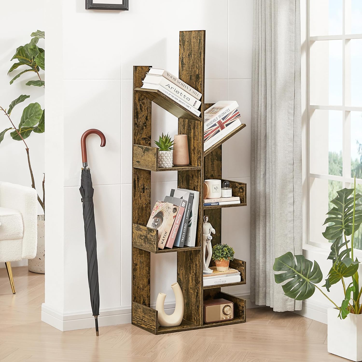 Tree bookshelf, offers a tree bookshelf that saves bookshelf space