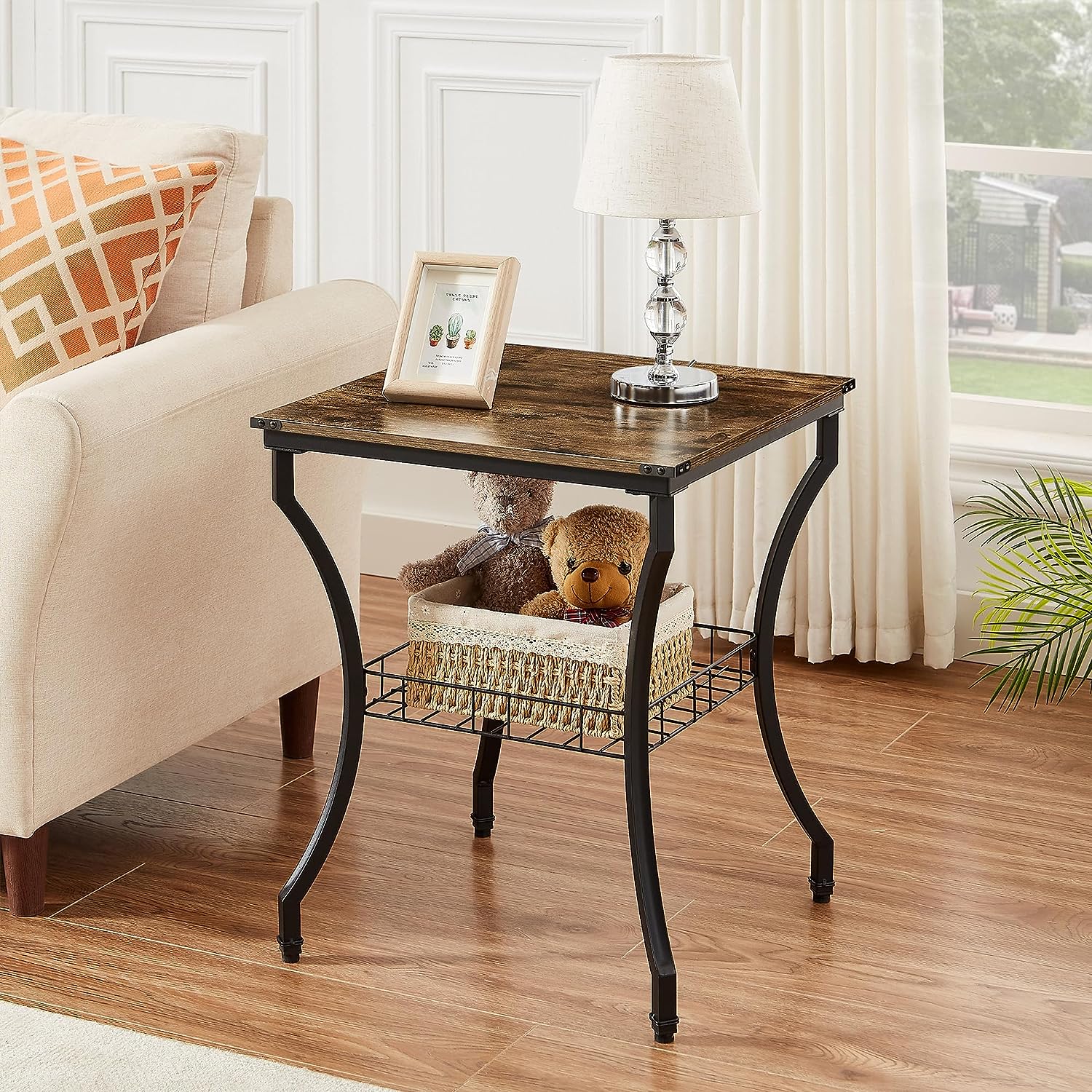 Coffee table and store lamp table set